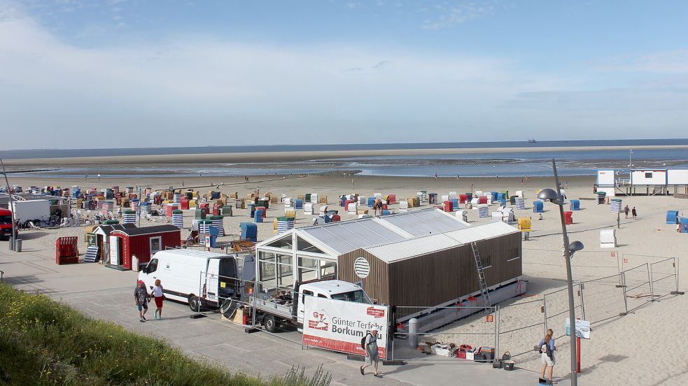 Die erste neue Milchbude, die Milchbude „Sonnendeck“, steht. Foto: Enrico Giardina