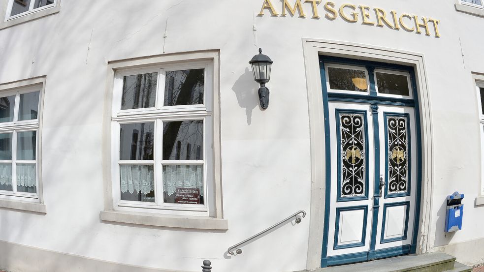 Vor dem Amtsgericht Aurich ging es am Donnerstag um heimliche Videoaufnahmen auf der Toilette. Foto: Archiv/Ortgies