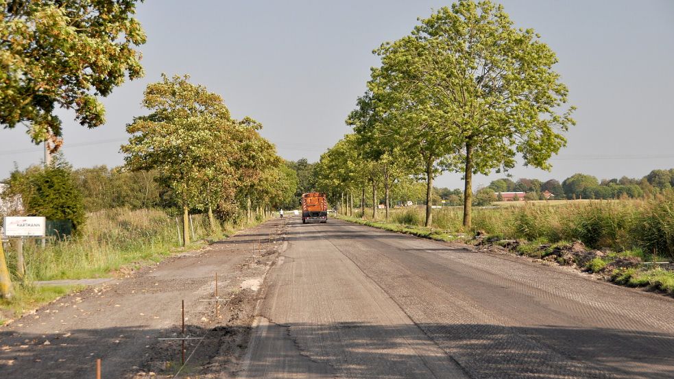 Die Arbeiten an der Nüttermoorer Straße müssen kommende Woche pausieren. Foto: Wolters