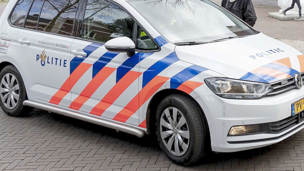 Die Polizei war wieder im Einsatz. Foto: Robin Van Lonkhuijsen/ANP/dpa