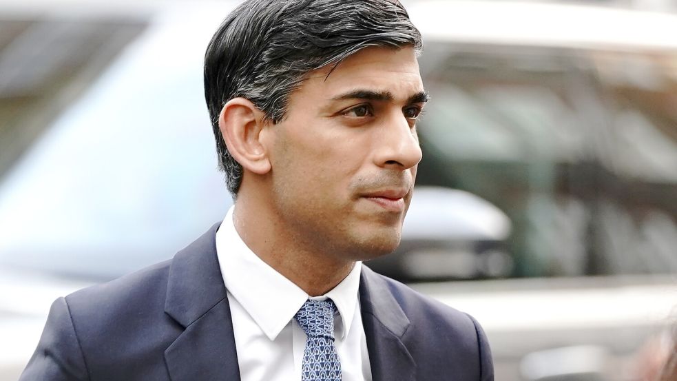 Premierminister Rishi Sunak steht nach den jüngsten Plänen seines Kabinetts, Großbritanniens Klimaziele zu entschärfen, in der Kritik. Foto: dpa/PA Wire/Victoria Jones