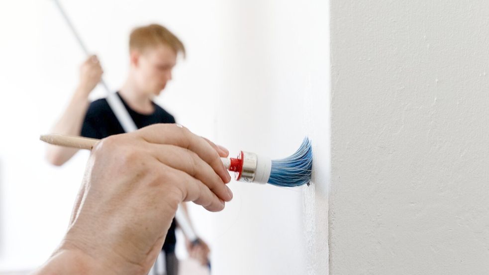 Kosten für Renovierungsarbeiten oder Reparaturen können steuerlich abgesetzt werden. Foto: Markus Scholz/dpa-tmn