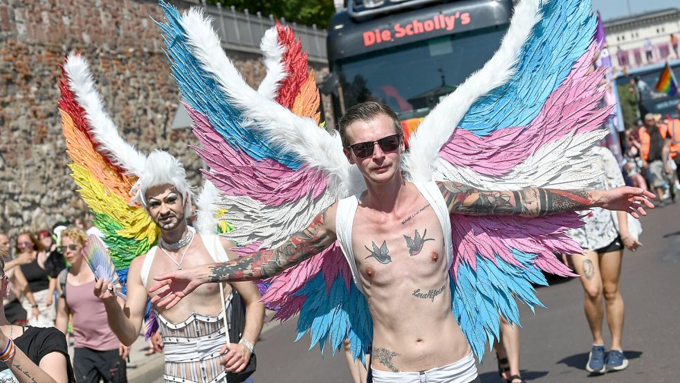 Es gibt immer mehr Pride-Veranstaltungen, die zunehmend Opfer von Straftaten werden. Foto: dpa/Heiko Rebsch