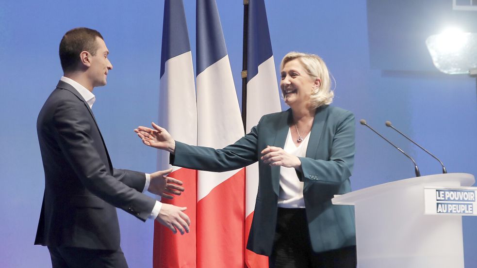 Marine Le Pen und ihre rechte Hand Jordan Bardella kommen in Frankreich gut an. Ein rotes Tuch sind die Rechtspopulisten für viele nicht mehr. Foto: dpa/AP/Christophe Ena