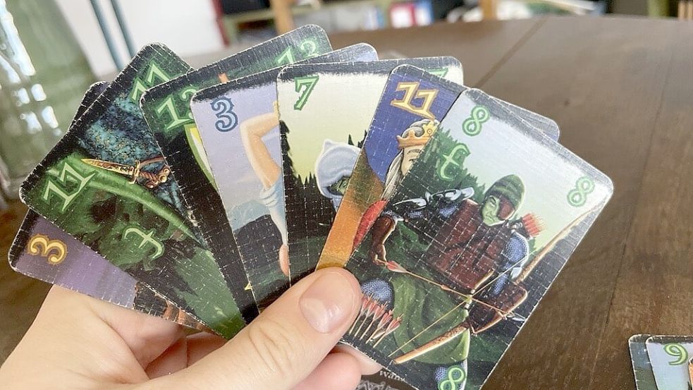Wizard ist ein beliebtes Kartenspiel. Dieses Exemplar wurde schon öfter genutzt, wie man sehen kann. Foto: Weiden