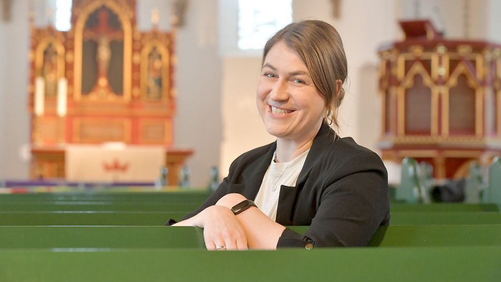 Ina Jäckel ist Pastorin unter anderem in der Friedenskirche in Leer. Ab Sonntag ist sie im Fernsehen zu sehen. Foto: Ortgies/Archiv