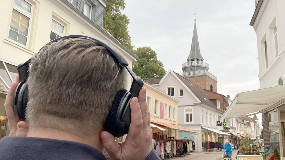 Den Glockenturm der Lambertikirche hört man in der Innenstadt mehrmals am Tag. Aber welche Geräusche gibt es noch? Fotos: Löschen