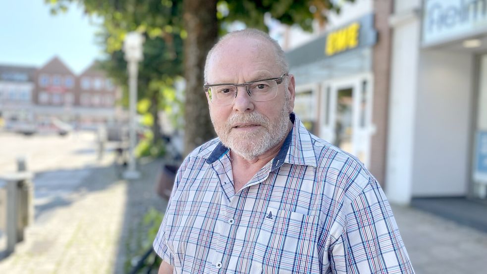 Welche Geräusche verbindet Wilfried Burmann mit Aurich? "Baulärm", sagt der 74-Jährige, bevor er von einem Presslufthammer unterbochen wird.