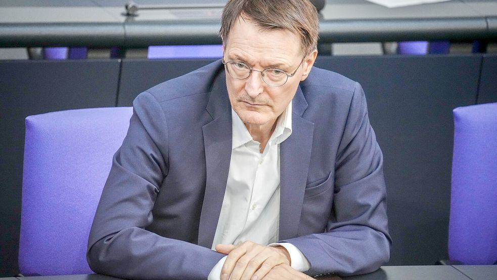 Eine Gruppe mutmaßlicher Reichsbürger plante, Bundesgesundheitsminister Karl Lauterbach zu entführen. Foto: dpa/Kay Nietfeld