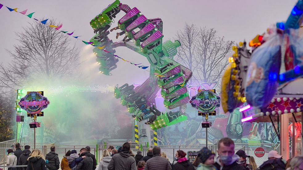 Schnell und bunt – so lieben wir den Gallimarkt. Dafür braucht man sehr viel Strom. Foto: Ortgies/Archiv