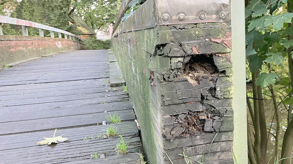 Wie marode der Holzaufbau ist, sehen selbst Laien. Foto: Schuurman