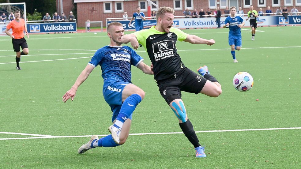 Die Spiele des TuS Esens (links Frank Til) und von GW Firrel (rechts Lasse Härtel) sind nicht gefährdet. Foto: Steenhoff