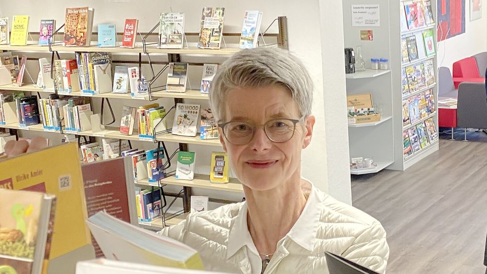 Dr. Ulrike Koop hat die Leitung der Stadtbibliothek Leer übernommen. Foto: Stadt Leer