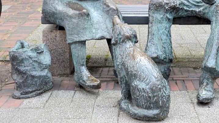 Tasche und Hund „Herta“ fehlen momentan noch. Wann sie den Weg zu „Oma und Opa“ zurückfinden, ist noch offen. Foto: Archiv