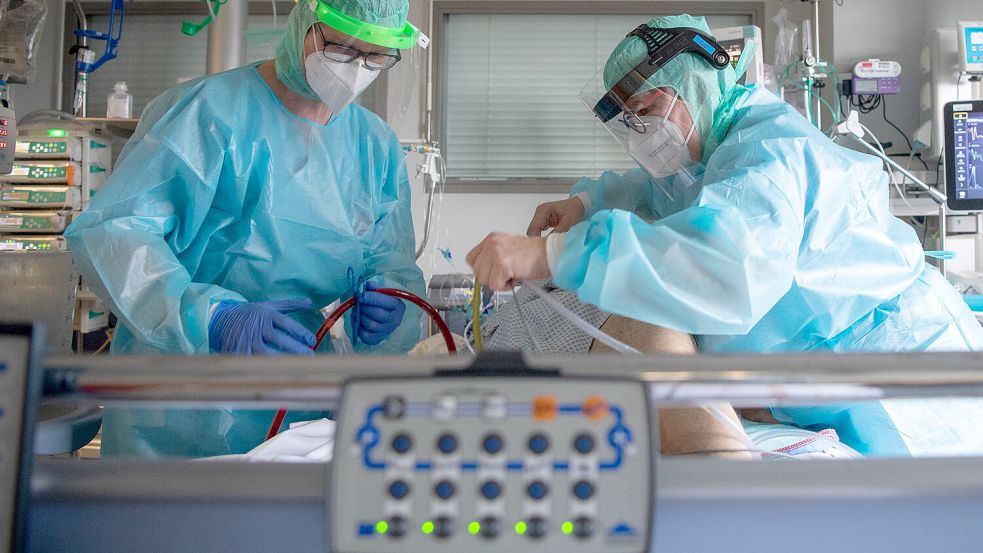 In Ostfriesland fehlt es an Intensivkapazitäten in Krankenhäusern. Foto: Roessler/dpa