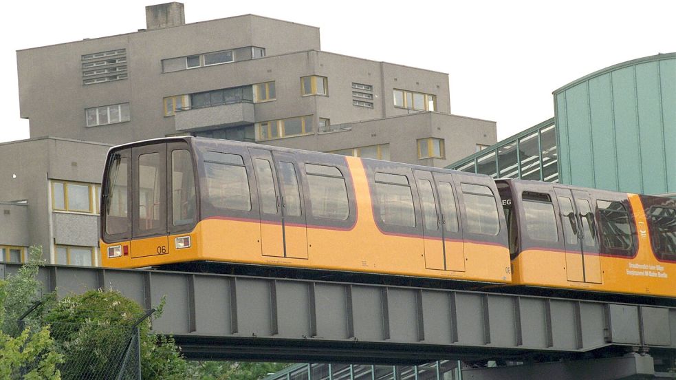 Die Berliner Magnetbahn im Jahr 1991. Berlin will den Einsatz einer Magnetschwebebahn in der Hauptstadt auf einer Pilotstrecke testen. Foto: picture-alliance/ ZB