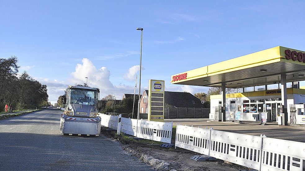 Derzeit fahren nur Bagger an der Tankstelle vorbei. Foto: Wolters