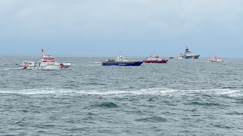 Auf der Nordsee suchen Helfer weiterhin nach den Vermissten. Foto: DGzRS/DPA