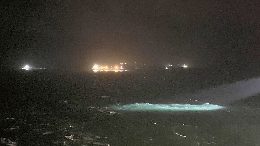 Noch am frühen Morgen hatte man vom Kreuzfahrtschiff „Iona“ nach den Verunglückten gesucht. Foto: P&O/PA Media/DPA