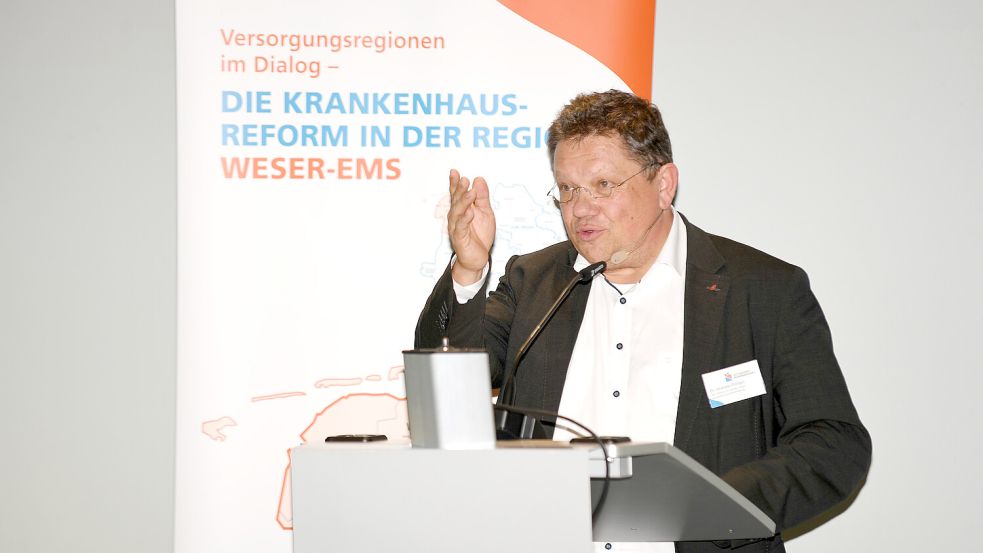 Niedersachsens Gesundheitsminister Dr. Andreas Philippi sprach am Dienstag in Aurich. Foto: Ellinger