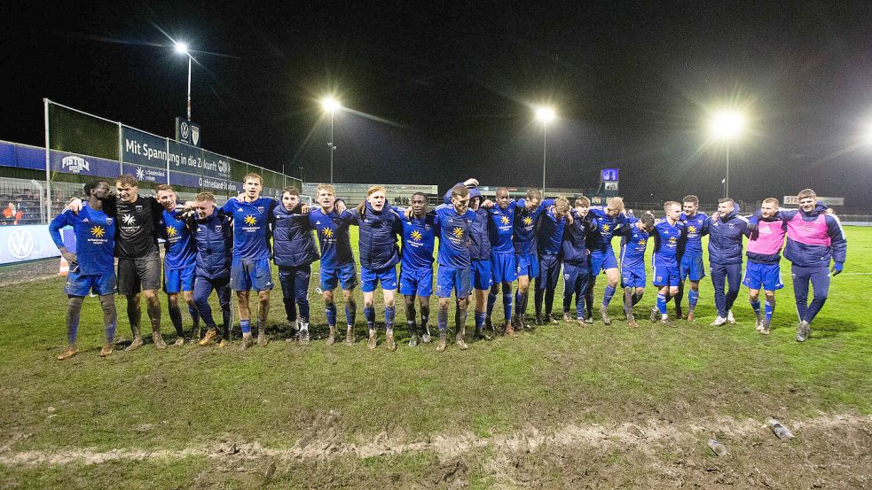 Die Kickers-Fußballer müssen am Samstag eine Zwangspause einlegen. Foto: Doden/Emden