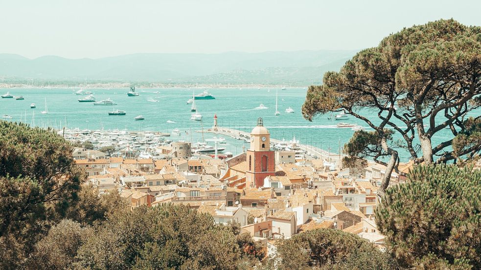 Saint-Tropez ist berühmt für den größten Sandstrand an der Côte d’Azur. Foto: Pixabay