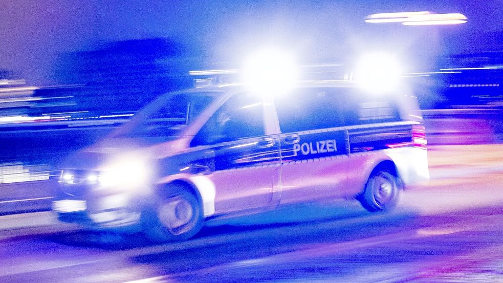 Ein 20-jähriger Bremer ist am Dienstag in Walle niedergestochen worden. Die Polizei sucht jetzt drei junge Männer, die für die Tat verantwortlich sind. Foto: imago images/C3 Pictures