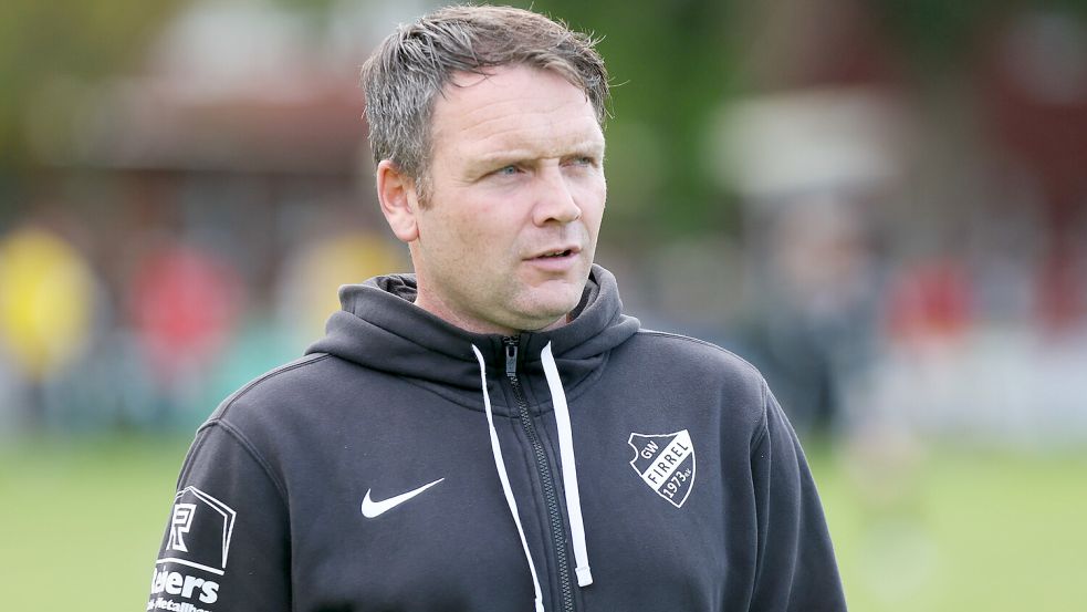 Firrel-Trainer Bernd Grotlüschen musste die vergangenen Wochen bei der Trainingsgestaltung viel improvisieren. Foto: Doden/Emden