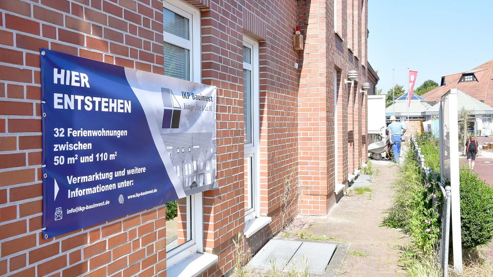 32 weitere Ferienwohnungen soll in Greetsiel entstehen. Dagegen regt sich weiter Widerstand. Foto: Wagenaar/Archiv