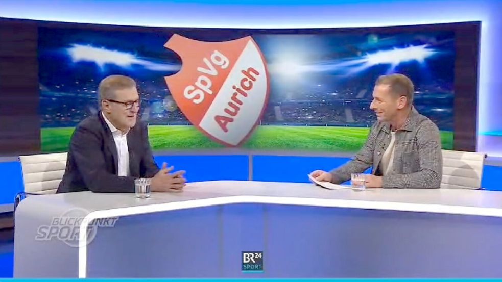 Bayern Münchens Vorstandschef Jan-Christian Dreesen (links) war in der Sendung „Blickpunkt Sport“ des Bayrischen Rundfunks zu Gast. Thema war auch sein Heimatverein SpVg Aurich. Foto: Screenshot