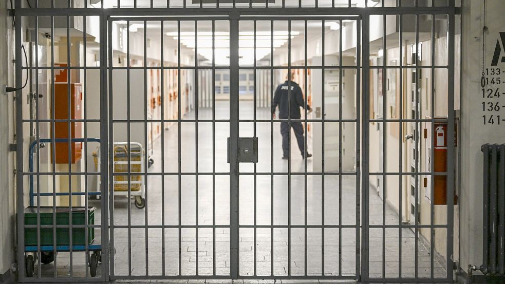 Sechs Jahre Haft: Das steht einem Vareler für die Vergewaltigung einer Escort-Dame bevor. Symbolfoto: Kalaene/DPA