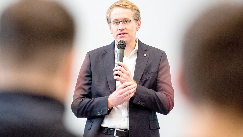 SH-Ministerpräsident Daniel Günther hofft auf eine Einigung in der Haushaltskrise. Foto: dpa/Daniel Bockwoldt