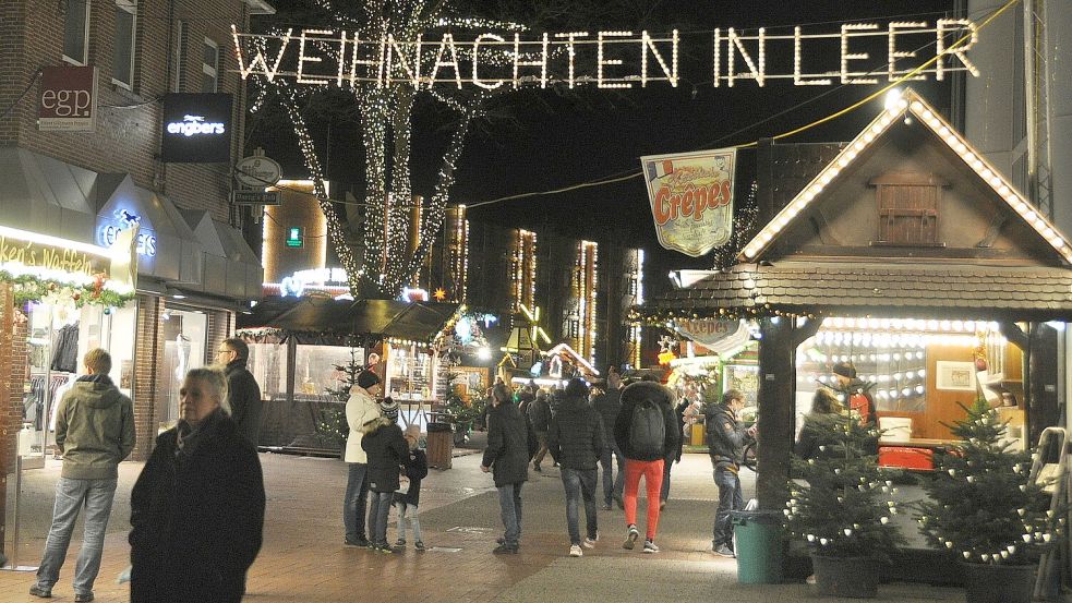 Am 27. November beginnt der Weihnachtsmarkt in Leer. Foto: Wolters/Archiv