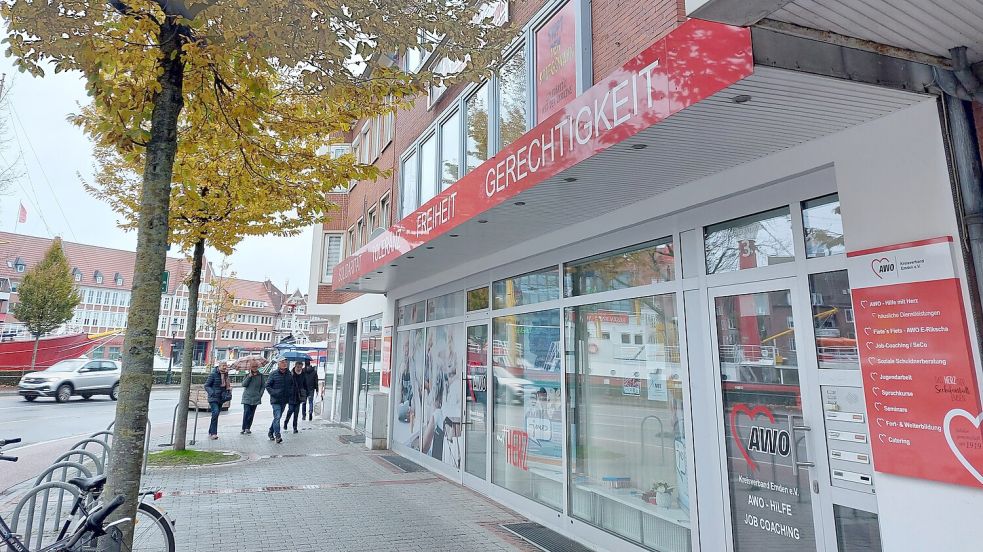 Die Hauptgeschäftsstelle des Emder Bezirksverbands der Arbeiterwohlfahrt (Awo) befindet sich an der Faldernstraße mit Blick auf den Delft. Foto: Hanssen/Archiv
