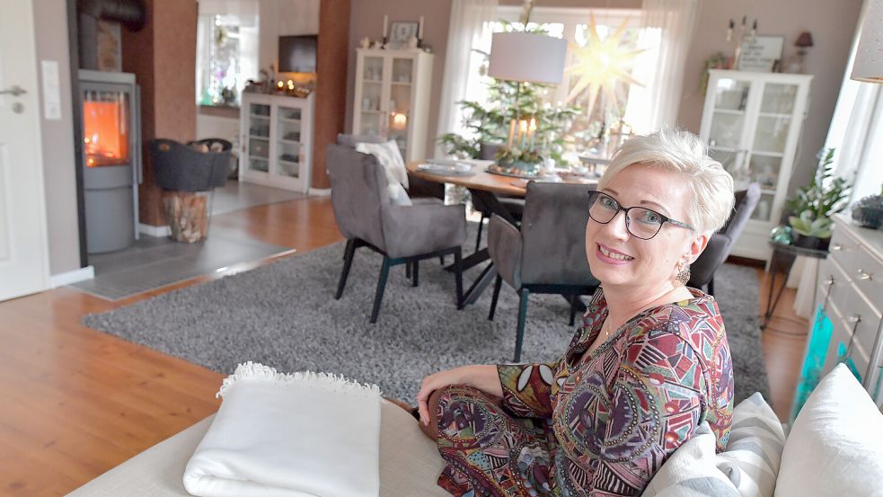 Marion Schoormann hat ihr Haus liebevoll dekoriert. Foto: Ortgies