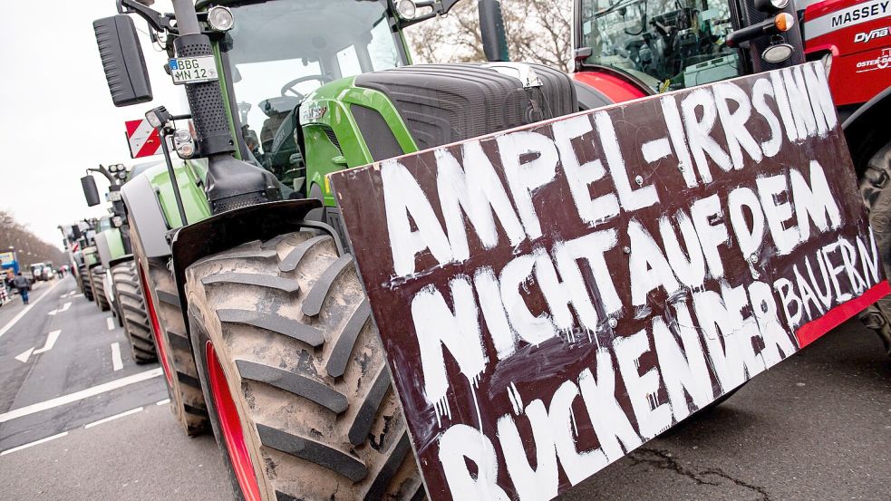 Die Bauern protestieren weiter. Anlass sind die Pläne der Bundesregierung, den Agrardiesel und die Kfz-Steuerbefreiung für die Land- und Forstwirtschaft zu streichen. Foto: Sommer/dpa