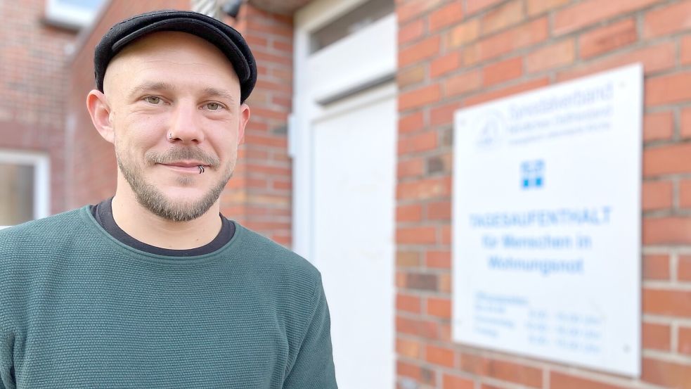 Setzt sich für die Belange der Wohnungslosen ein: Der Leiter des Tagesaufenthaltes und der Notunterkunft in Emden, Andy Dannecker. Foto: Schuurman