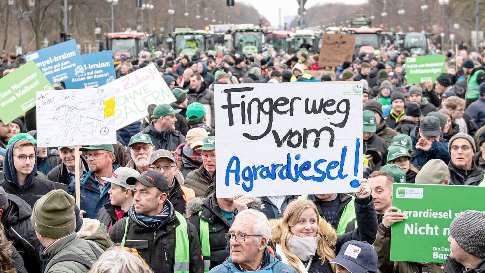 Folgen der zentralen Kundgebung von Landwirten in Berlin generalstreiksähnliche Proteste am 8. Januar? Foto: Sommer/dpa