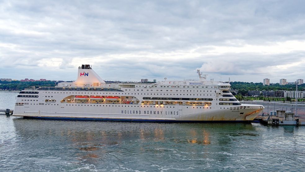 Die MS „Romantika“ hatte Anfang September Emden verlassen. Die Fährverbindung nach Kristiansand bestand nur drei Monate. Das Foto entstand an ihrem neuen Liegeplatz im Hafen von Tallinn. Die „Romantika“ wird aber wohl nicht erneut Teil der Norwegen-Verbindung sein. Foto: Mauersberger/Archiv