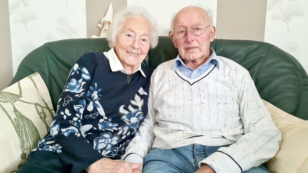 Gerda und Werner Köster haben sich 1951 kennengelernt. Sie sind jetzt 91 und 93 Jahre alt. Foto: Cordes