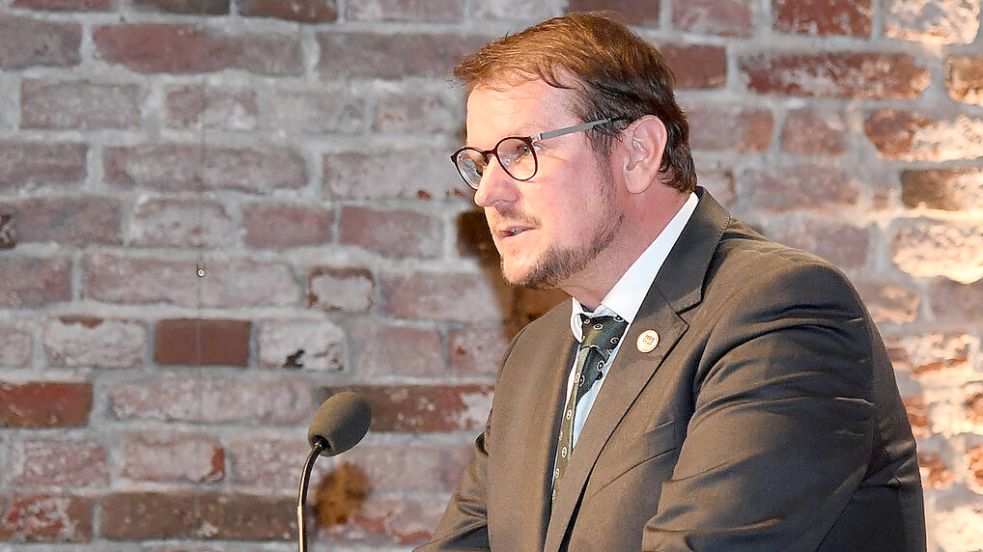 Der Emder Oberbürgermeister, Tim Kruithoff, trägt die Auskunftsverweigerung des stadteigenen Klinikverbunds bisher mit. Archivfoto: Ellinger