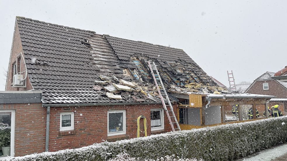 Etwa drei Stunden lang war die Feuerwehr vor Ort. Foto: Kreisfeuerwehrverband Landkreis Wittmund