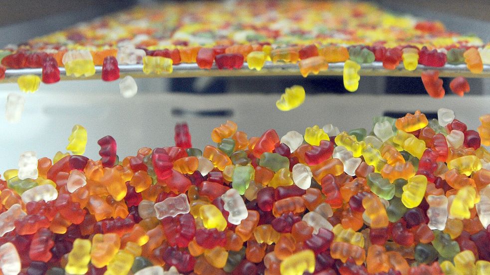 Gummibärchen zählen zu den beliebtesten Süßigkeiten. Doch wie würden sich Schockbilder auf den Verpackungen auswirken? Foto: dpa | Caroline Seidel