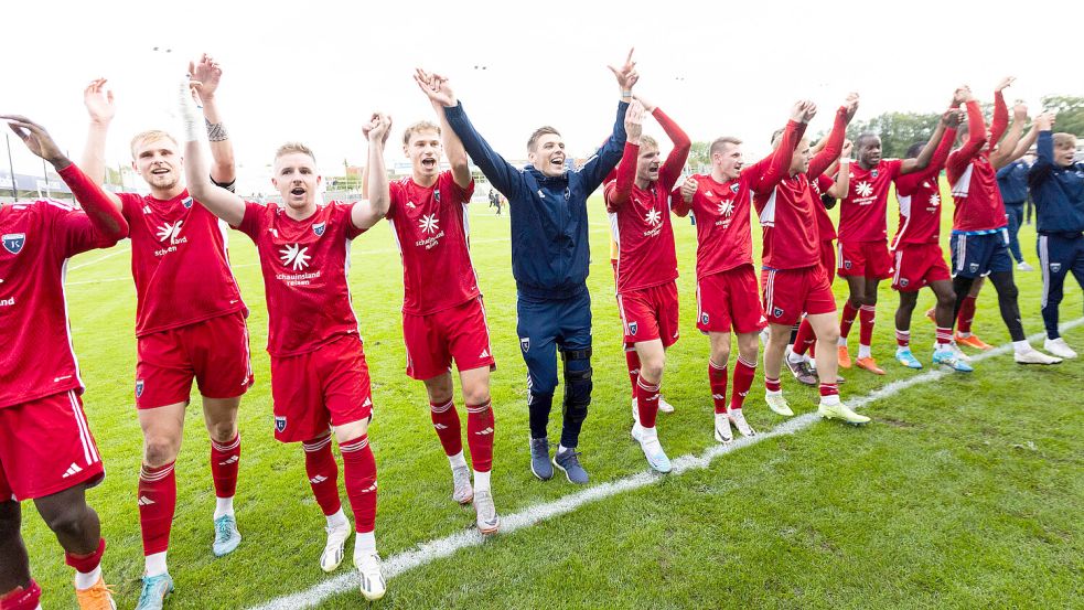 Die Emder Mannschaft überwintert als Tabellenführer der Oberliga und hat den Regionalliga-Aufstieg ins Visier genommen. Foto: Doden/Emden