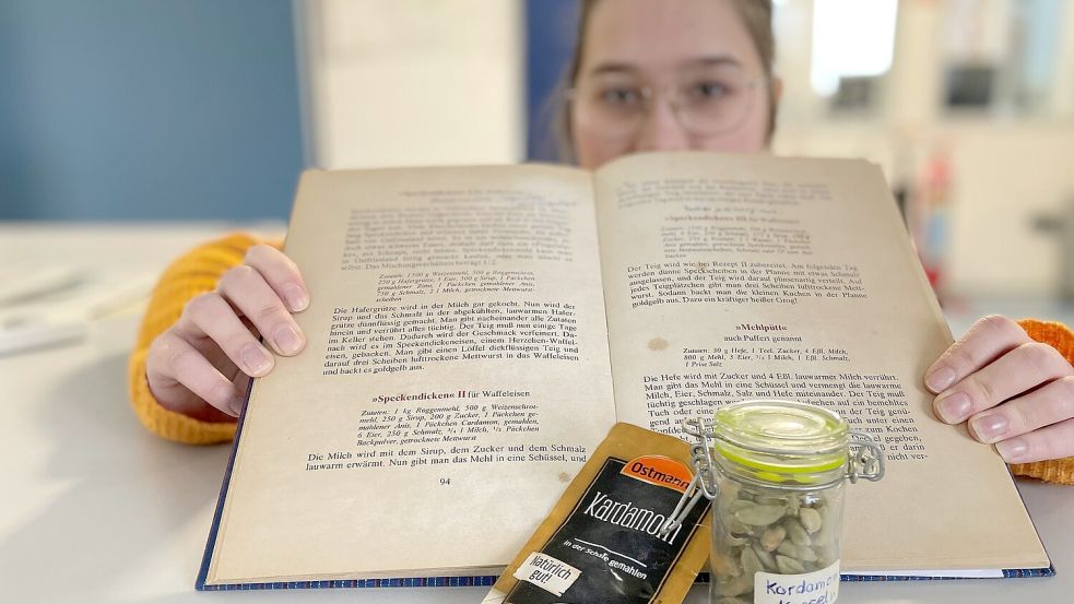 Improvisieren war im vergangenen Jahr bei der Produktion von Neujahrskuchen angesagt. Das Gewürz Kardamom war kaum erhältlich. Foto: Boschbach