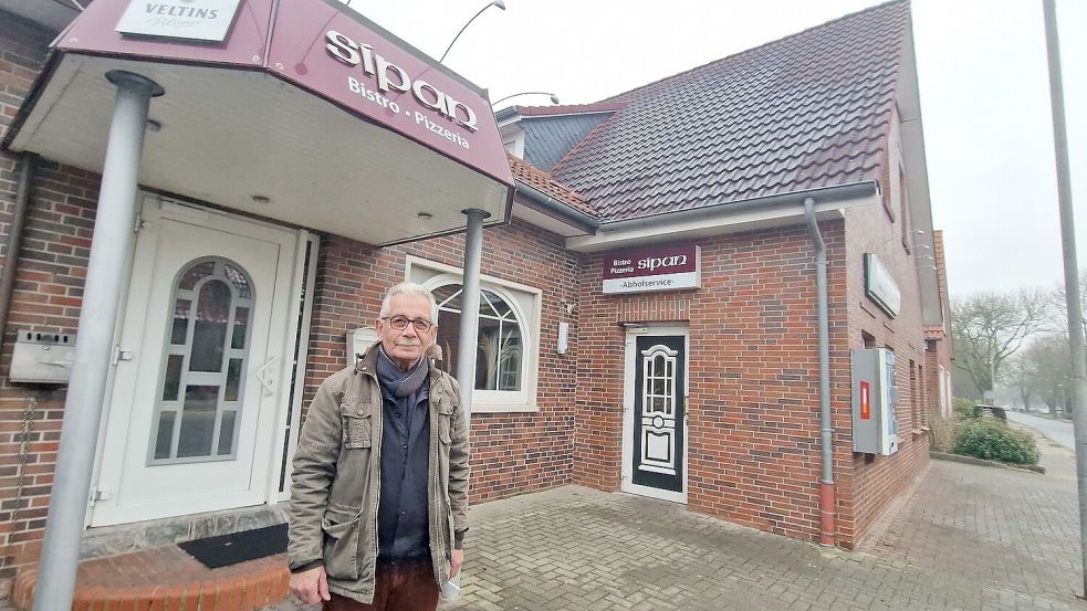 Sukri Kemal Acar war mit seinem Restaurant „Sipan“ seit 1998 eine Institution in Weener. Jetzt hat er das Lokal geschlossen und sucht einen Nachfolger. Foto: Gettkowski