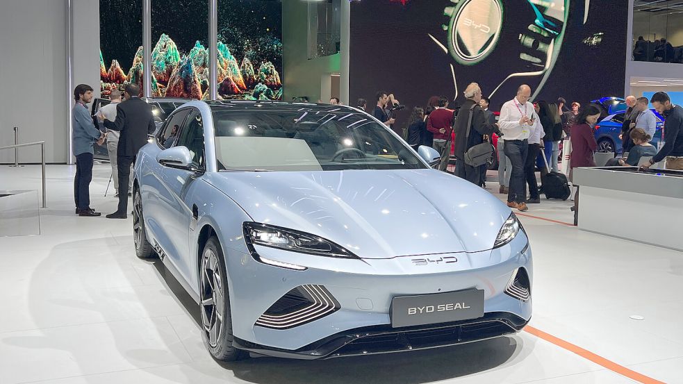 Auf der Überholspur: Der chinesische E-Auto Hersteller BYD hat jetzt sogar Tesla abgehängt. Foto: dpa/Thomas Geiger