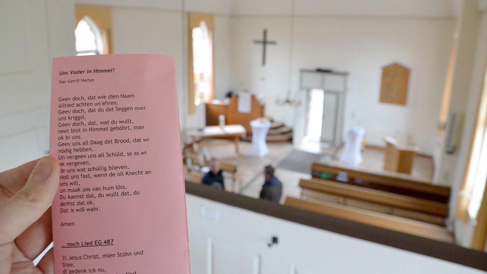 Blick von oben: im Kirchsaal gibt es hohe Decken. Foto: Hillebrand