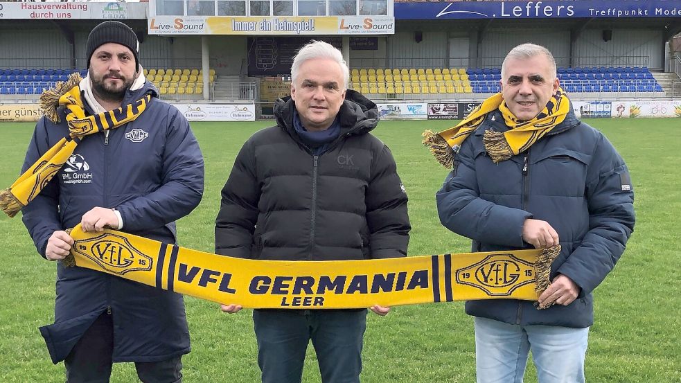 Germania Leer hofft (von links) mit Vitali Daniltschenko, Ferhat Özdemir und Necmettin Celik auf eine erfolgreiche Zukunft. Foto: Herzog