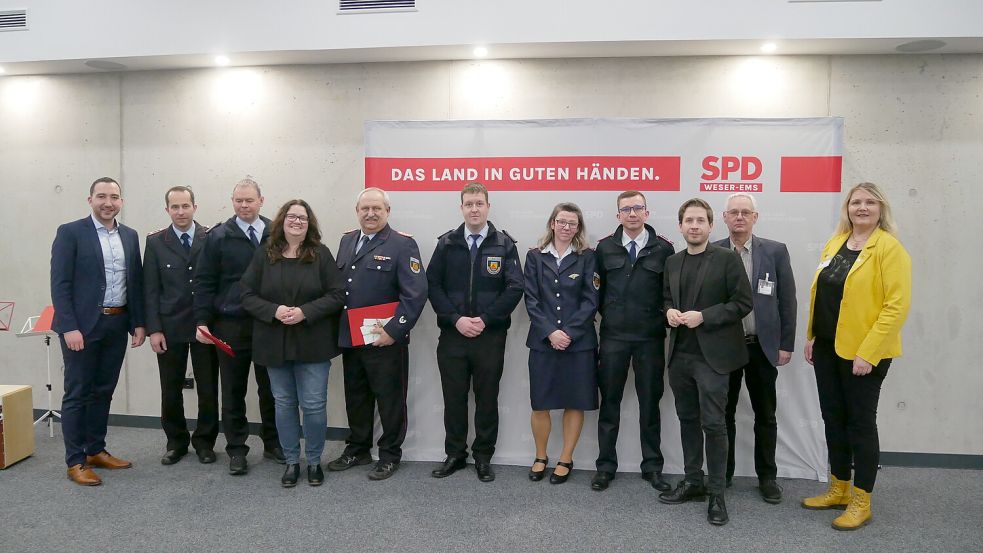Die SPD bedankte sich bei den Feuerwehren in der Gemeinde für ihren Einsatz während des Hochwassers im Dezember 2023. Foto: Kruse